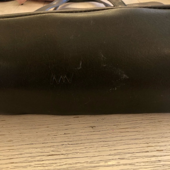 Matt & Natt tote bag, Vegan Leather, in army green. Discontinued at store. - Picture 5 of 11